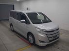 Toyota Noah Hybrid 2019