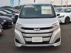 Toyota Noah Hybrid 2019