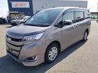 Toyota Noah HYBRID 2019