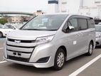 Toyota Noah HYBRID 2019