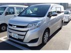 Toyota Noah HYBRID 2019