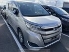 Toyota Noah Hybrid 2019