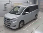 Toyota Noah HYBRID 2020