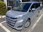 Toyota Noah hybrid 2020