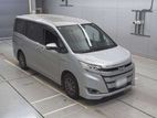 Toyota Noah hybrid 2020
