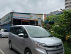 Toyota Noah Hybrid 2020