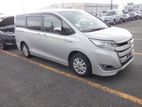 Toyota Noah Hybrid 2020 silver