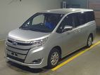 Toyota Noah HYBRID 4 GRD 2019