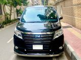 Toyota Noah Hybrid G 2016