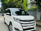 Toyota Noah Hybrid G 2019