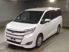 Toyota Noah Hybrid g pkg 2020