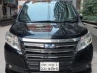 Toyota Noah Hybrid Push start 2014