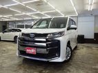 Toyota Noah Hybrid S-Z 4.5 2022