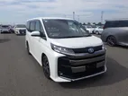 Toyota Noah Hybrid S-Z/4.5 2023