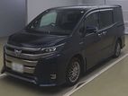 Toyota Noah Hybrid Si Mica Blue. 2020