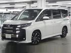 Toyota Noah Hybrid SZ 2022