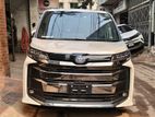 Toyota Noah HYBRID SZ PAKAGE 2022