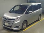 Toyota Noah Hybrid X 2019