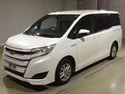 Toyota Noah Hybrid X 2019