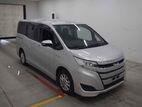 Toyota Noah Hybrid X 2019