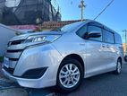 Toyota Noah Hybrid X 2019