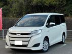 Toyota Noah Hybrid X 2019