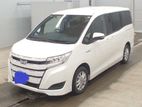 Toyota Noah Hybrid X 2020