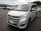 Toyota Noah Hybrid X 2020