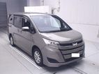 Toyota Noah HYBRID X 2020