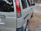 Toyota Noah KR 40 2006