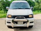 Toyota Noah KR-42 2006