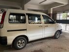 Toyota Noah KR42 2004