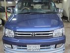 Toyota Noah KR42 2005