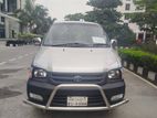 Toyota Noah KR42-GL 2002