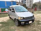 Toyota Noah KR42-GL 2005