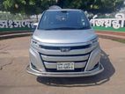 Toyota Noah LED - Package 2017