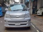 Toyota Noah limited Edition 2004