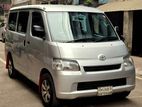 Toyota Noah LitAce 7 Seater 2012