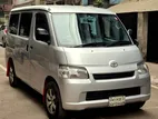 Toyota Noah LitAce 7 Seater 2012