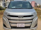 Toyota Noah লোন সহ নিতে পারবেন 2021