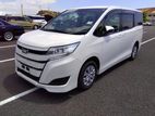 Toyota Noah LX 2020