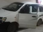 Toyota Noah m.crop 2004