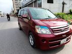 Toyota Noah Microbus X 2005
