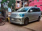 Toyota Noah modified 2004