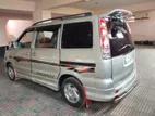 Toyota Noah Noha Fildora 2001