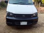 Toyota Noah KR 42 2004