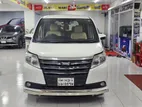 Toyota Noah Non hybrid 2016