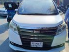 Toyota Noah non hybrid 2017