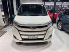 Toyota Noah Non-Hybrid 2017