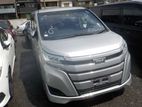 Toyota Noah Non Hybrid 2018